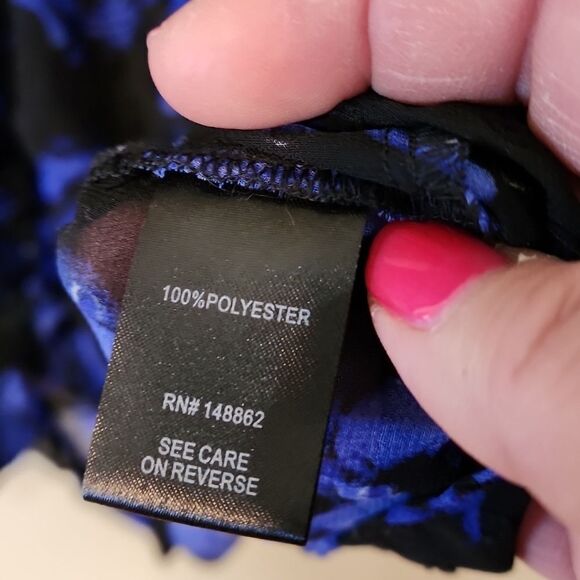 Georgeous Torrid top size 3 excellent condition - Picture 7 of 7